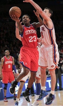 争夺中场控 争夺中场控