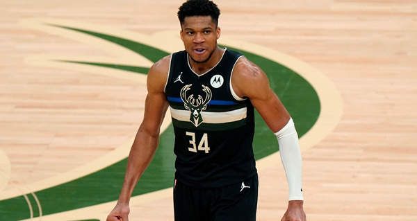 球迷不仅看 球迷不仅看