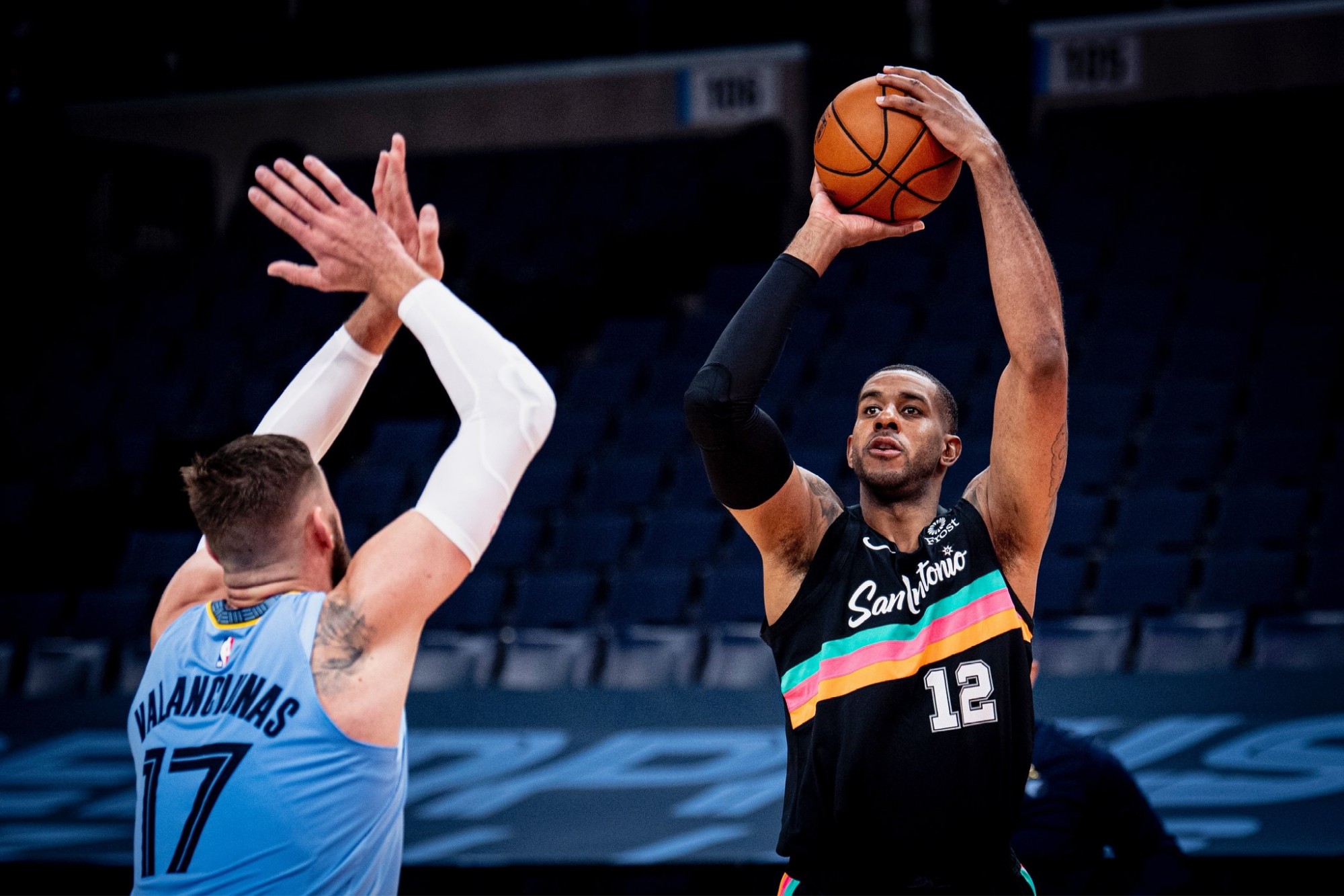 赛季的低迷 赛季的低迷