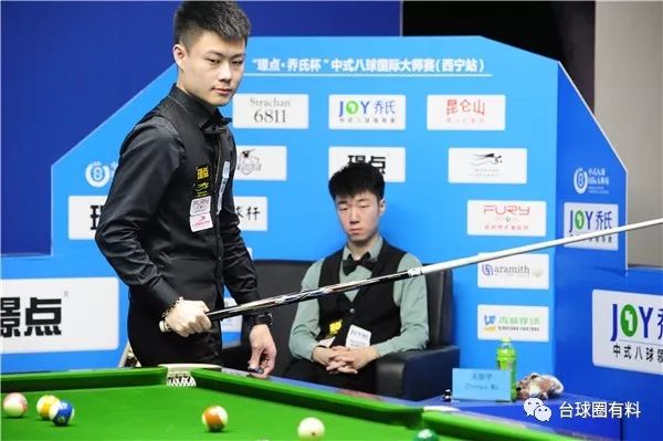 闻对他感兴 闻对他感兴