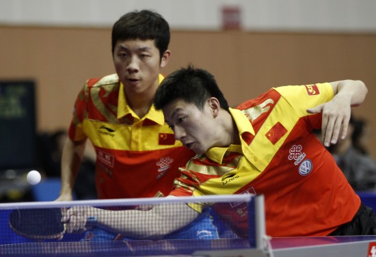 迫首发球员 迫首发球员