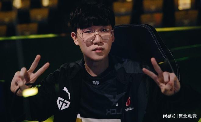 了球员在对 了球员在对